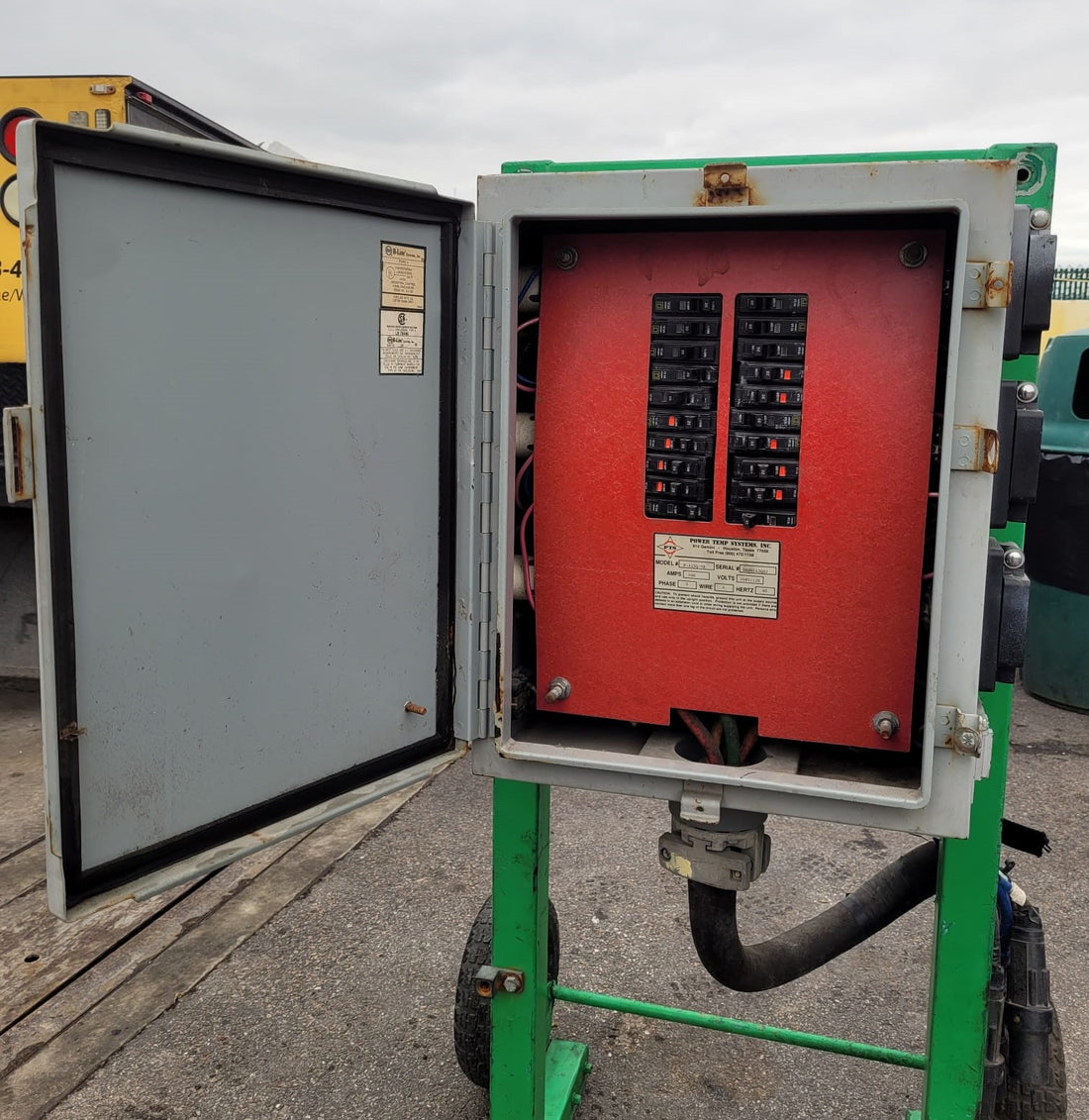 Power Temp Systems P-125Q-SR Portable Power Distribution Cart