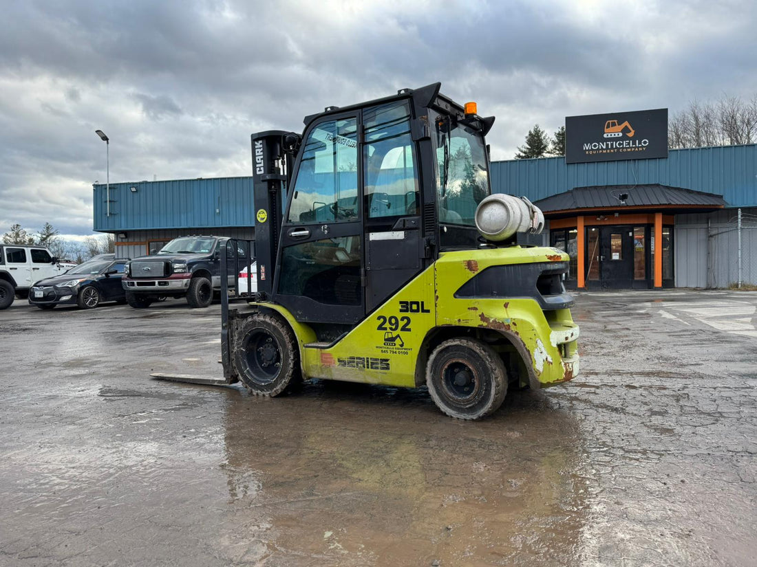 2020 Clark S30L Pneumatic Forklift