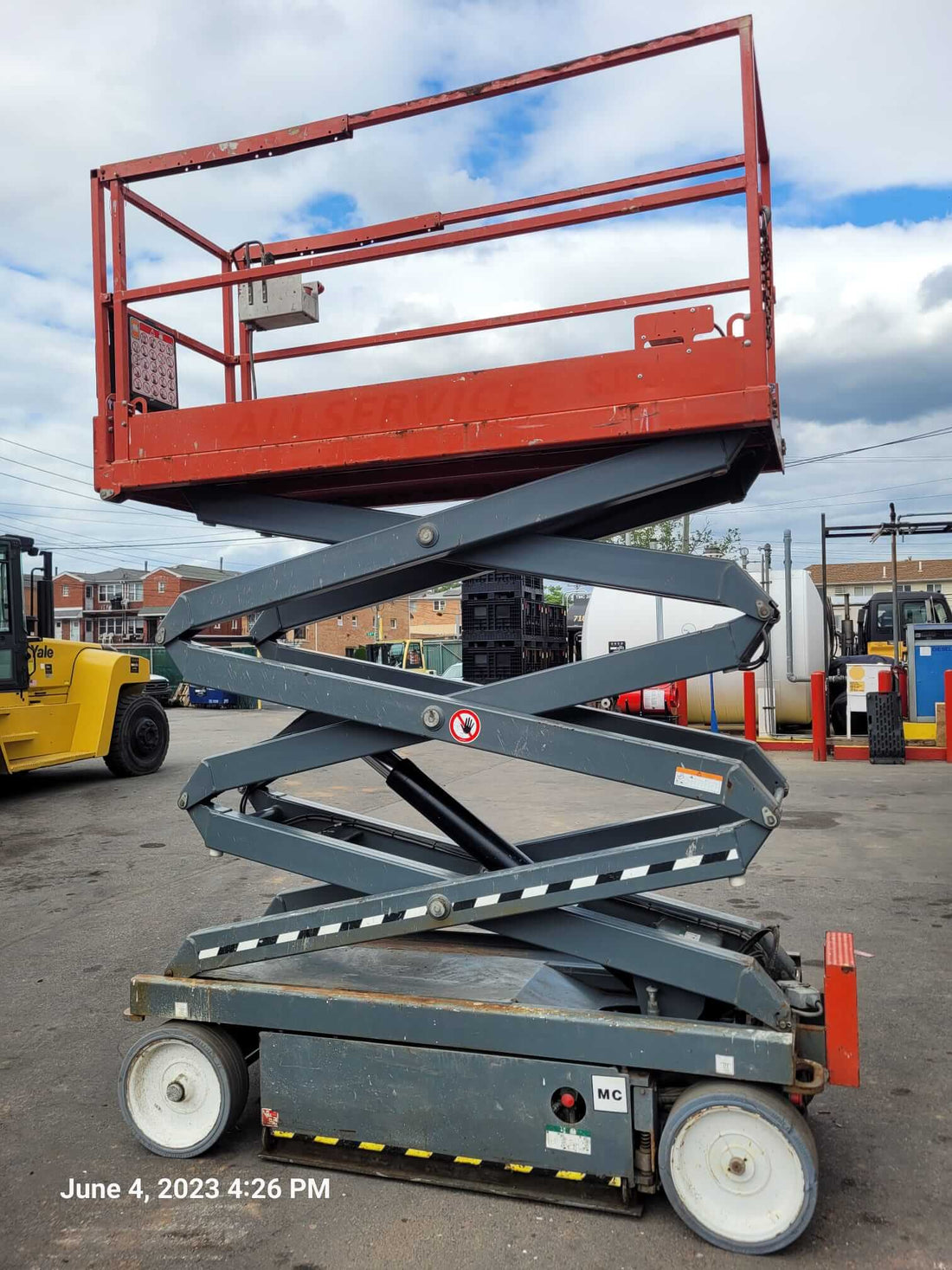 2018 SkyJack SJ3220 Electric Scissor Lift