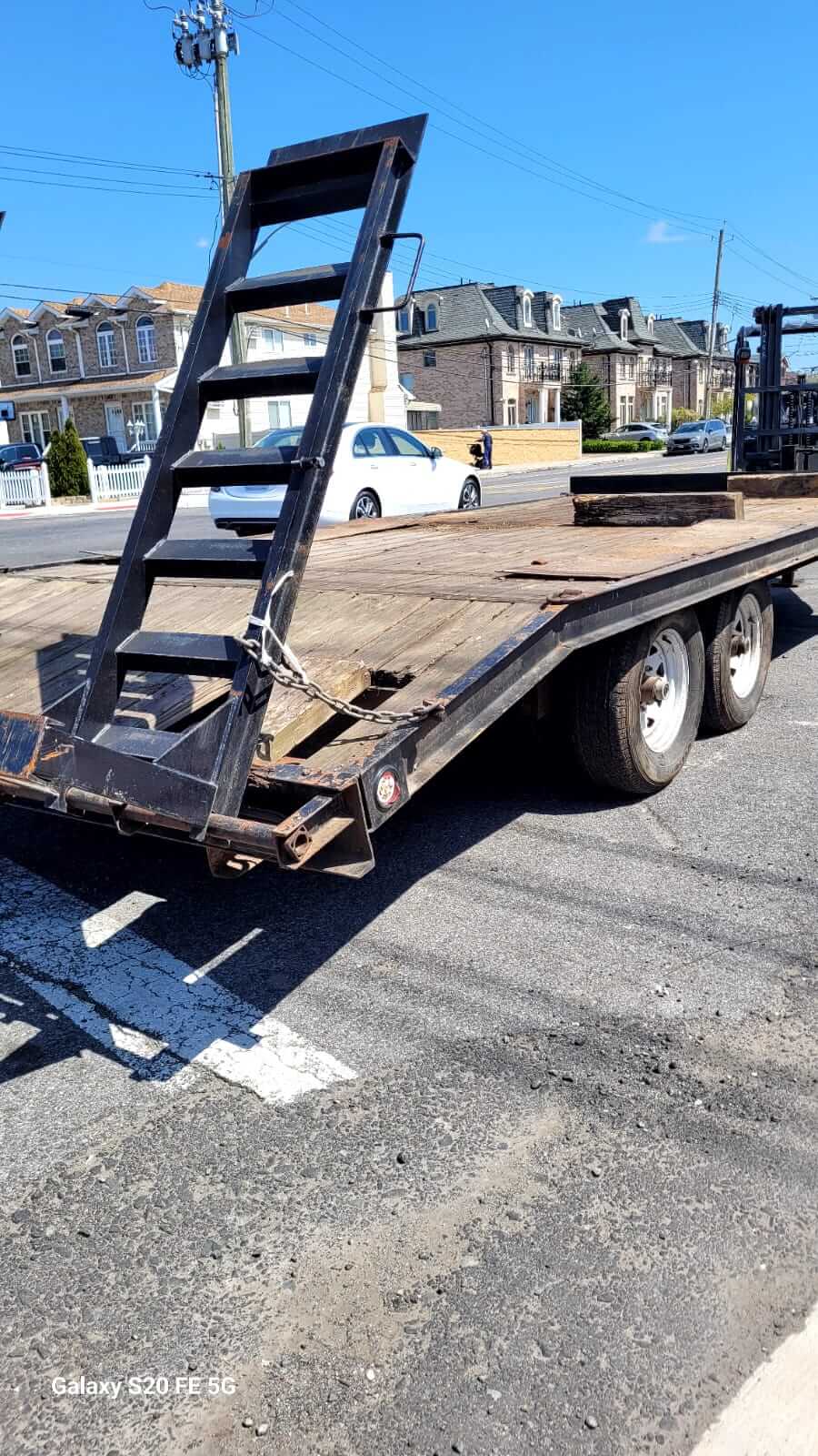 1999 Cross Country 4HD810D0 17 Foot Trailer