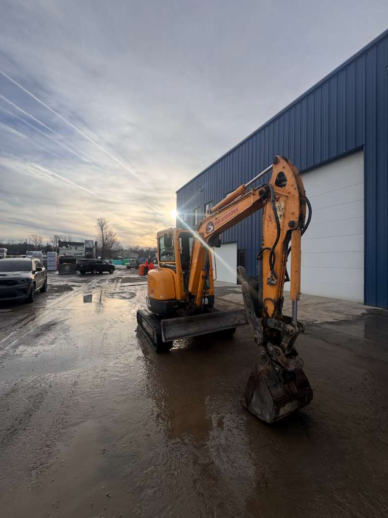 2017 Hyundai Roblex 35Z-9A Mini Excavator