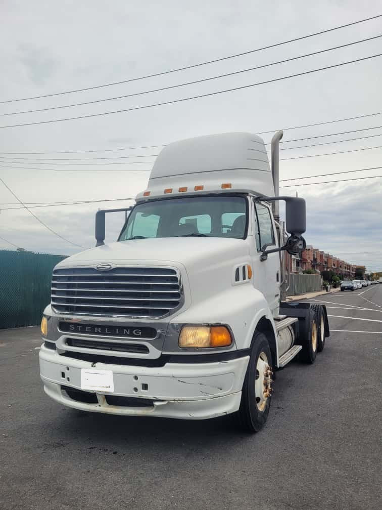2002 Sterling A9500 Semi-Truck Tractor