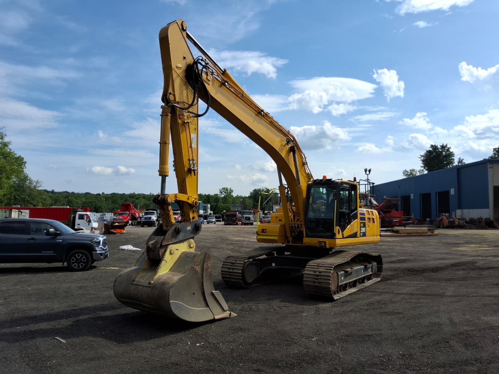 2022 PC290LC-11 Excavator