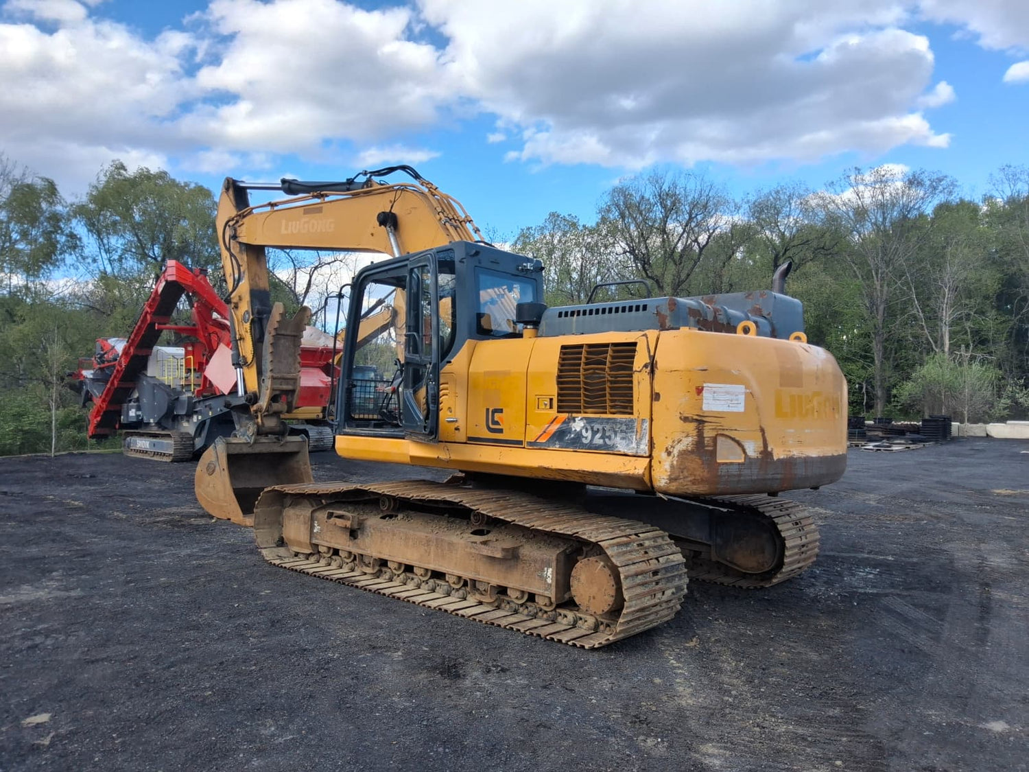 2018 LiuGong 925E Excavator