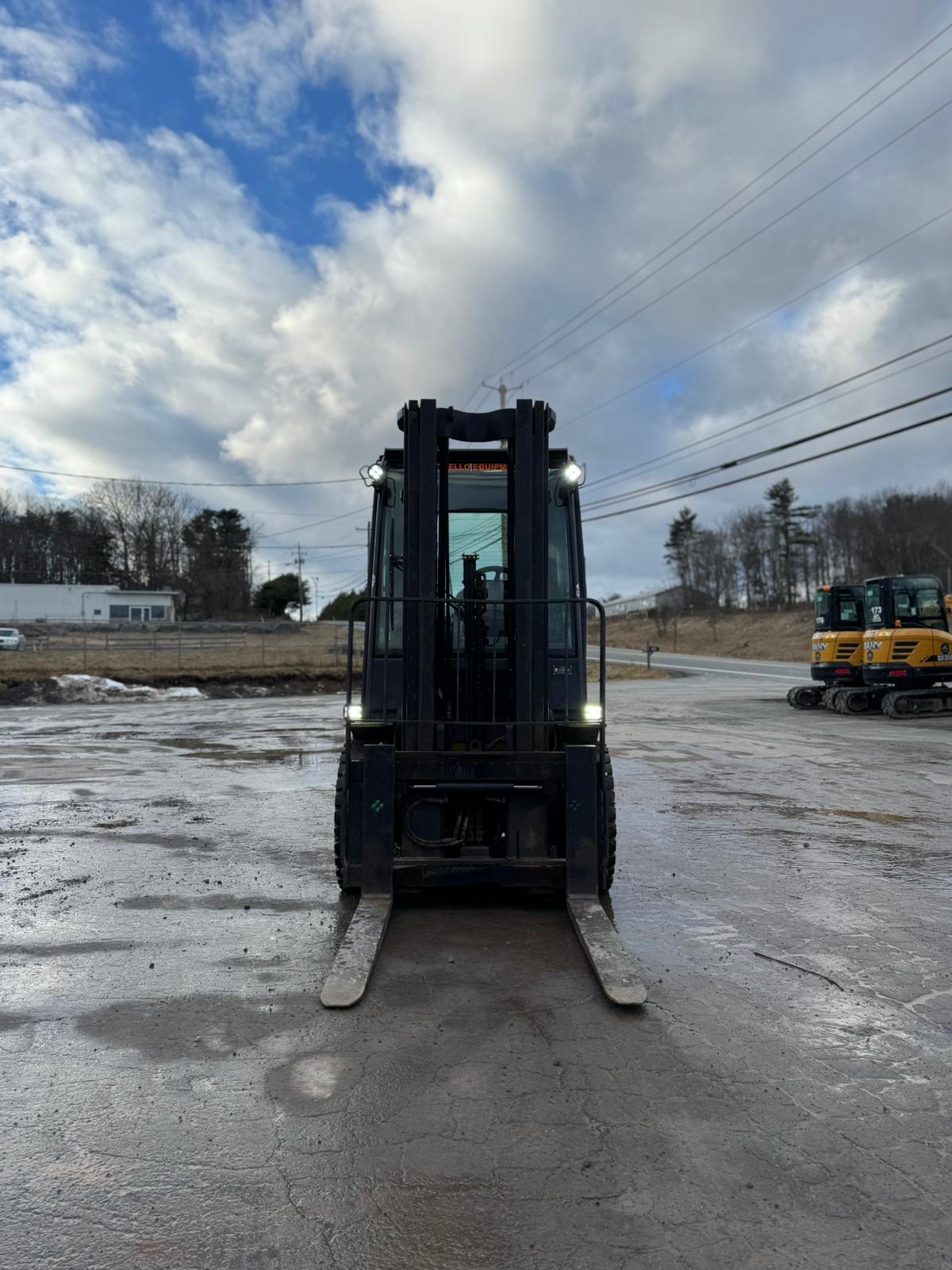 2020 Clark S30L Pneumatic Forklift