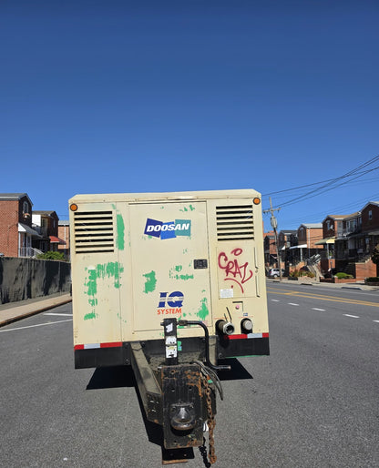 2014 Doosan HP1600IQ Towable Air Compressor