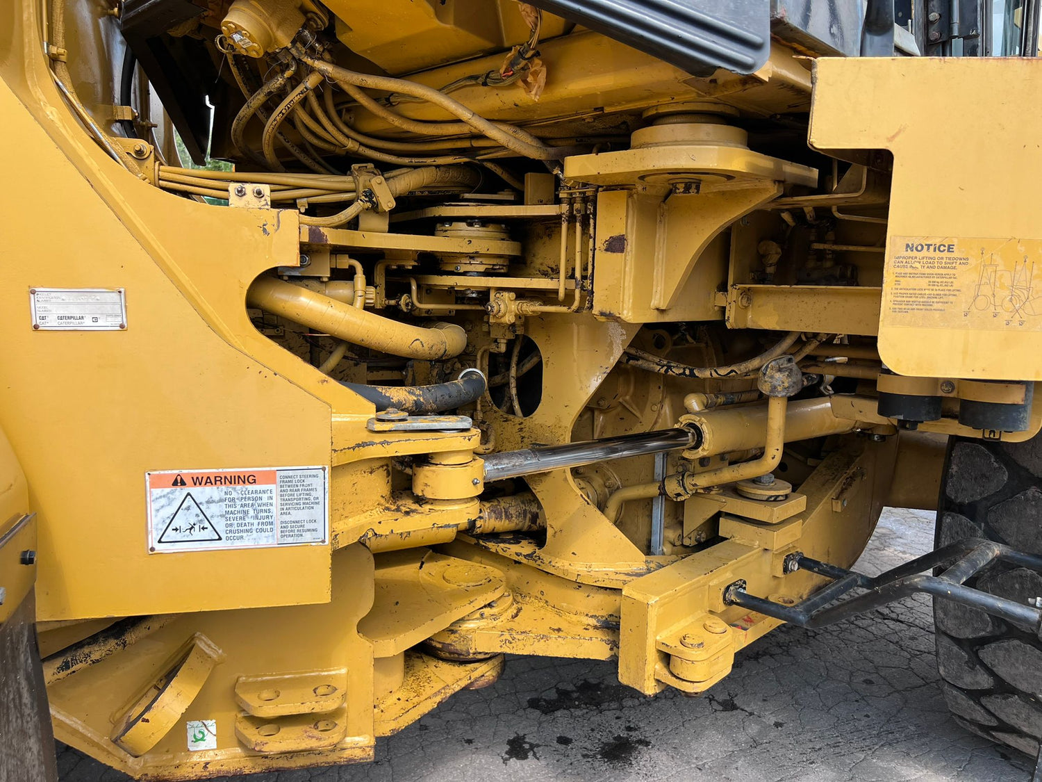 2000 Caterpillar 966G Wheel Loader