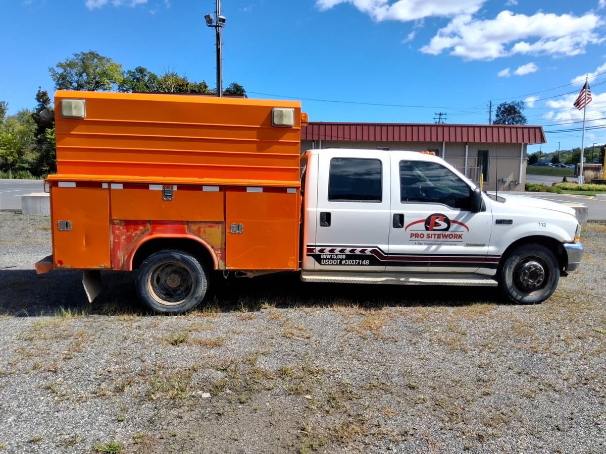 2003 Ford F-450 Super Duty Service Truck