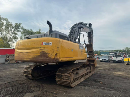 2019 John Deere 350G Excavator