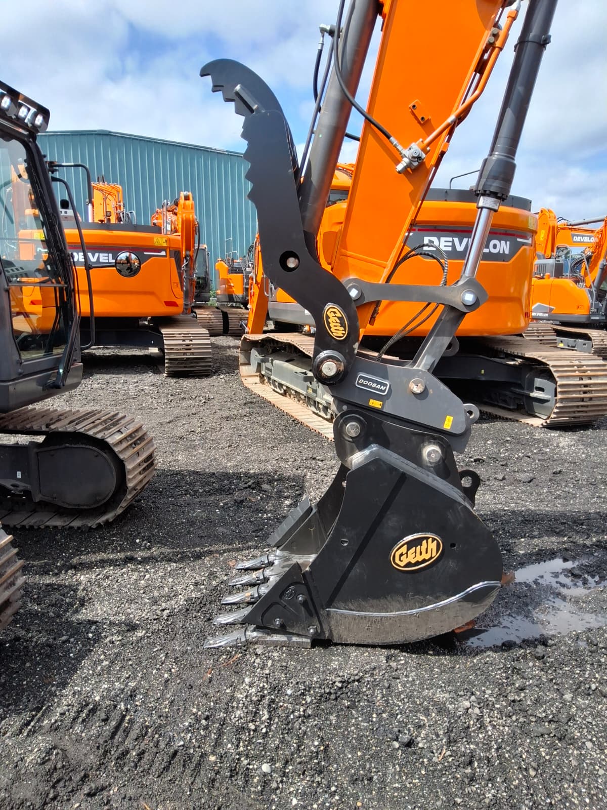 2026 Develon DX140LC-7 Excavator