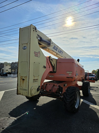 2014 JLG 800AJ Articulating Boom Lift