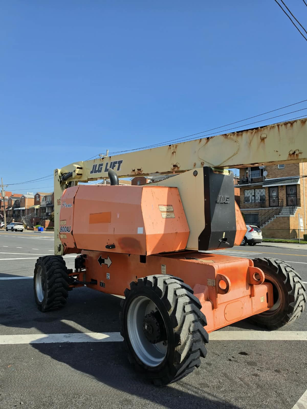 2014 JLG 800AJ Articulating Boom Lift