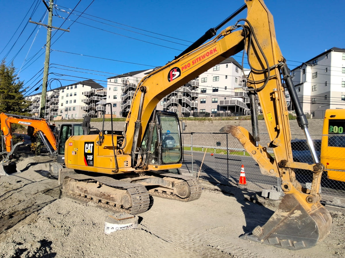 2017 CAT 313F LGC Excavator