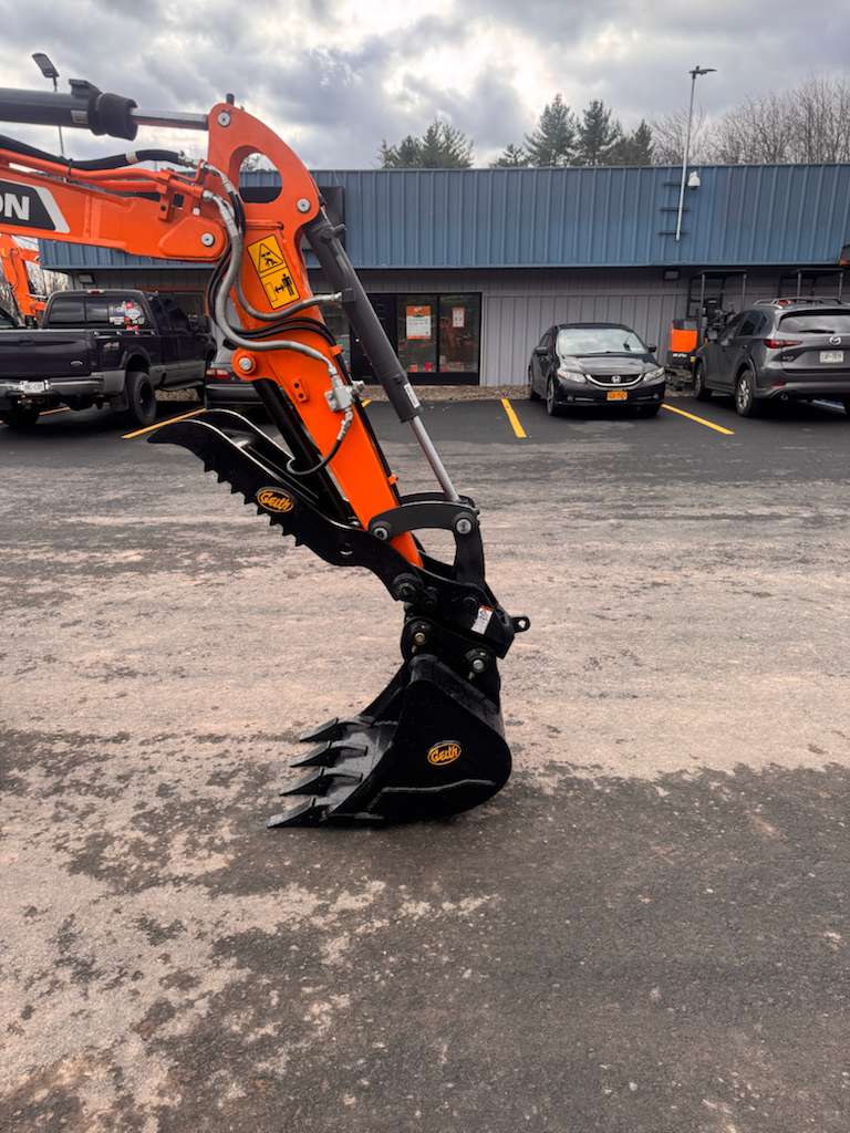 2026 Develon DX27Z-7 Mini Excavator