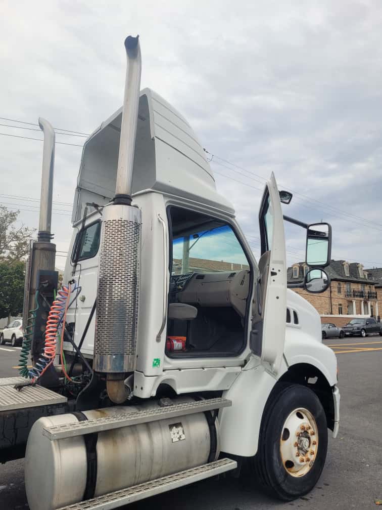 2002 Sterling A9500 Semi-Truck Tractor