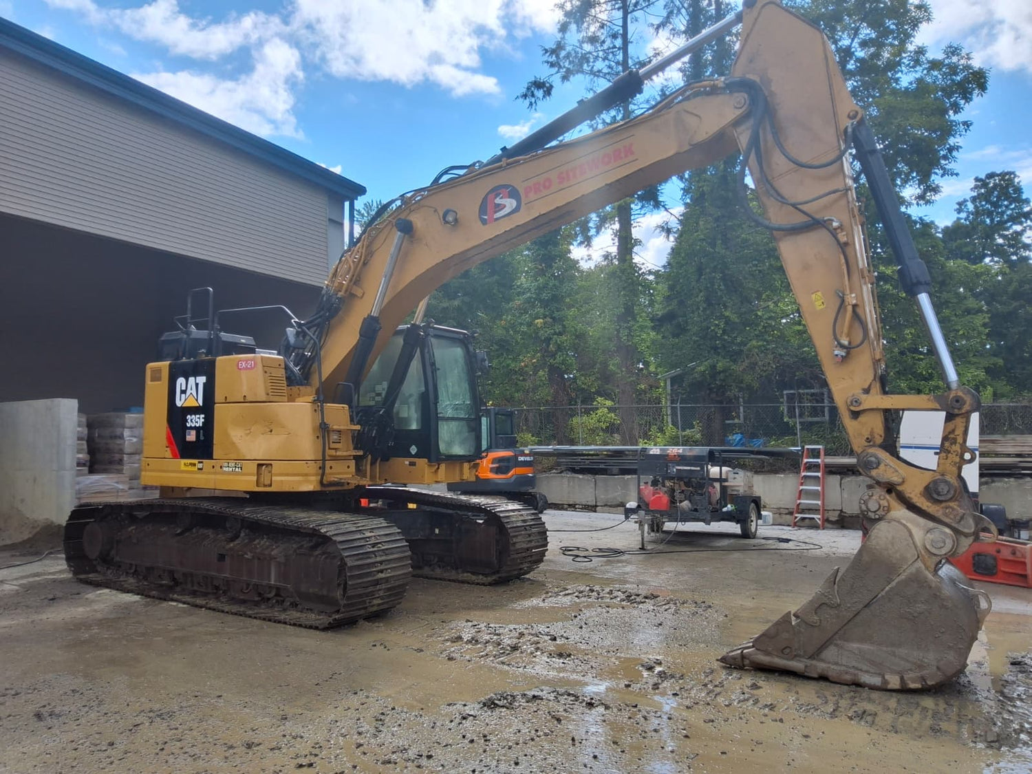 2017 CAT 335F LCR Excavator