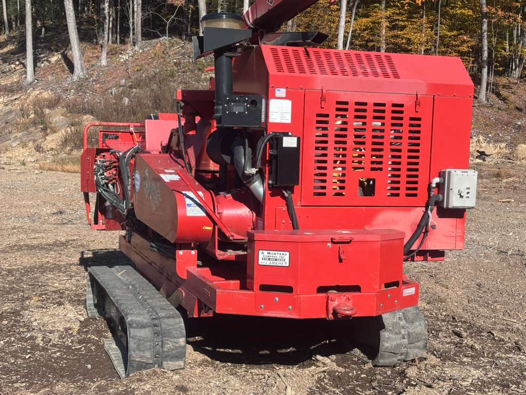 2019 Morbark Beever M18R Self propelled Wood Chipper