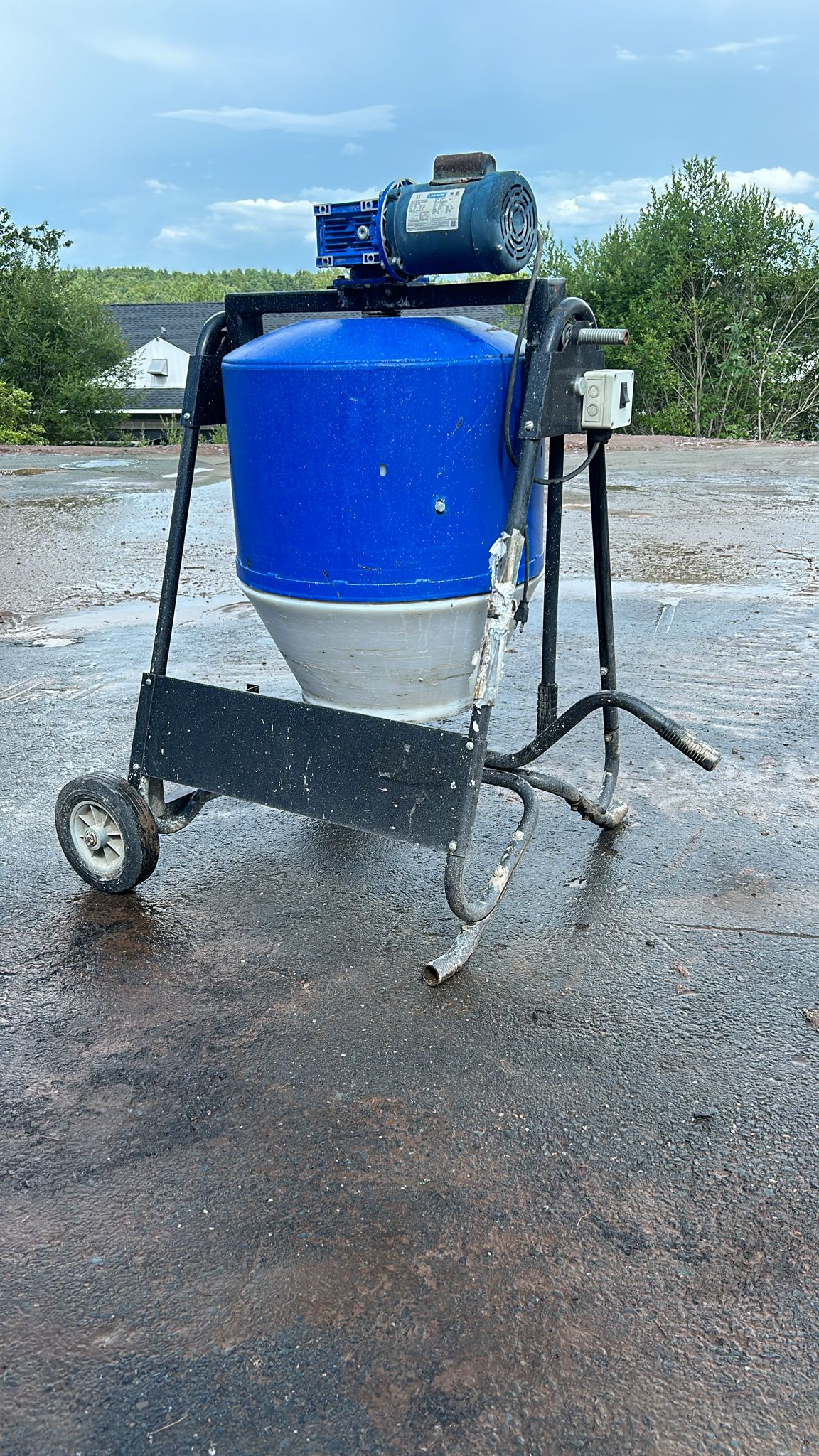 Marshalltown 300DD Utility Mixer-Towable