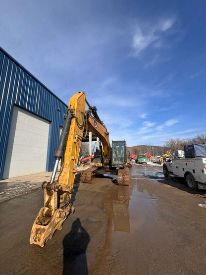 2014 CAT 323E L Excavator