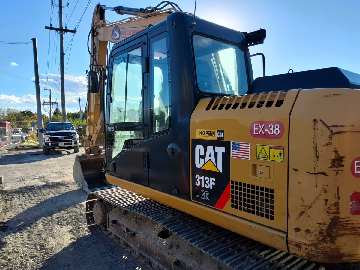 2017 CAT 313F LGC Excavator