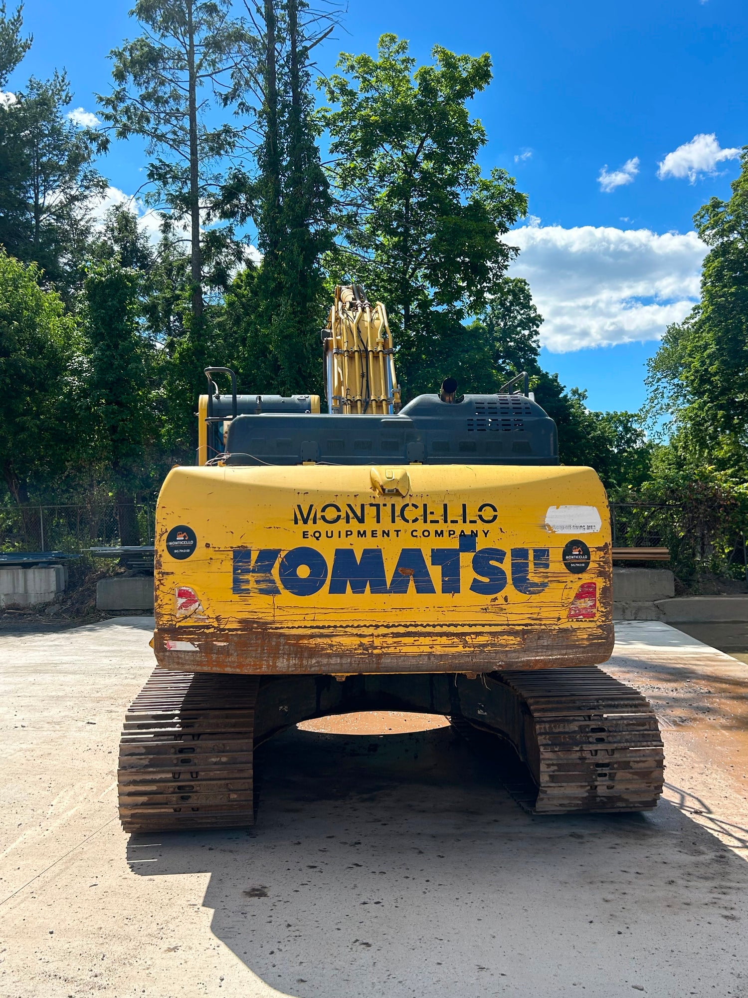 2016 Komatsu PC240LC-11