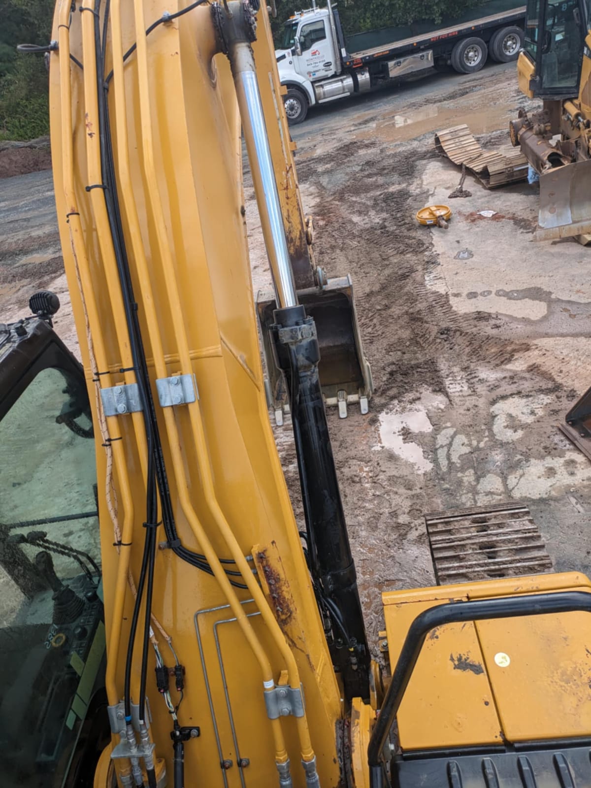 2019 CAT 320 Excavator