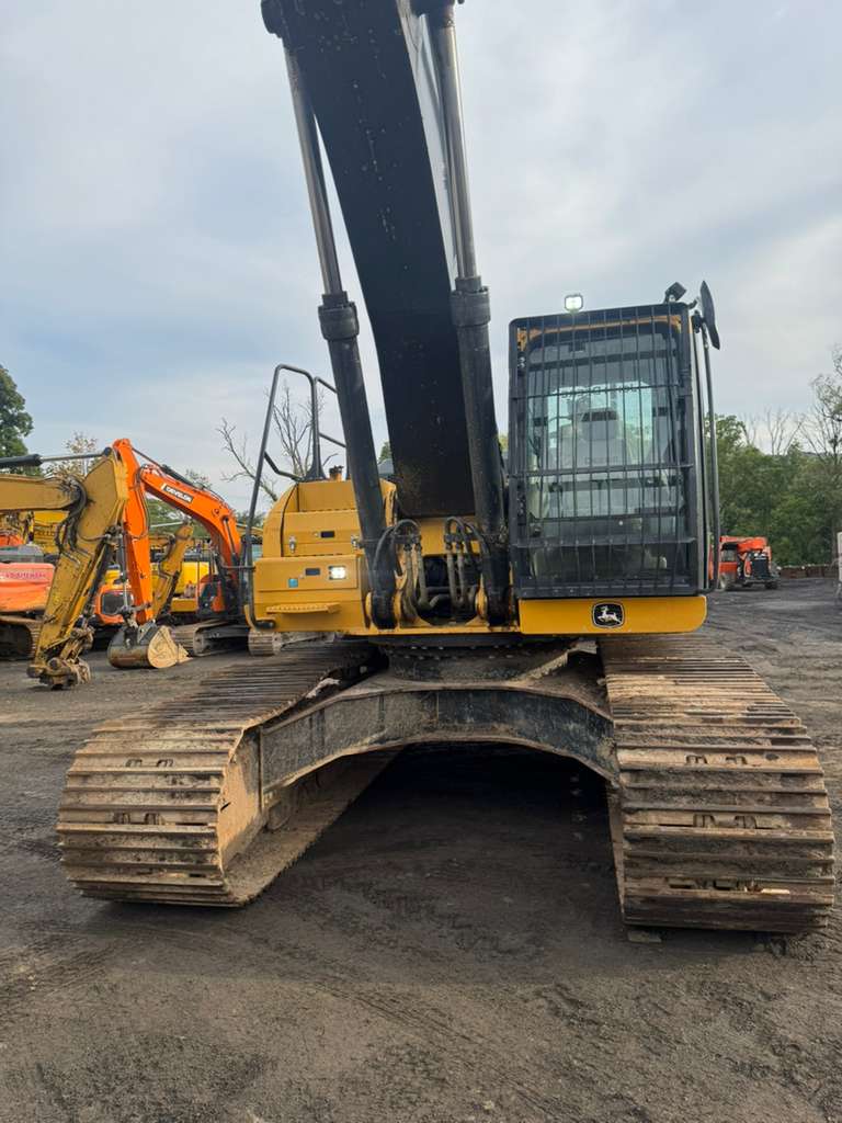 2019 John Deere 350G Excavator