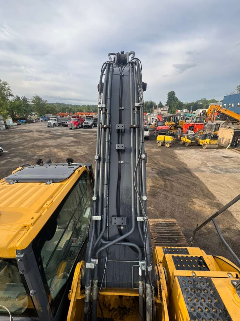 2019 John Deere 350G Excavator
