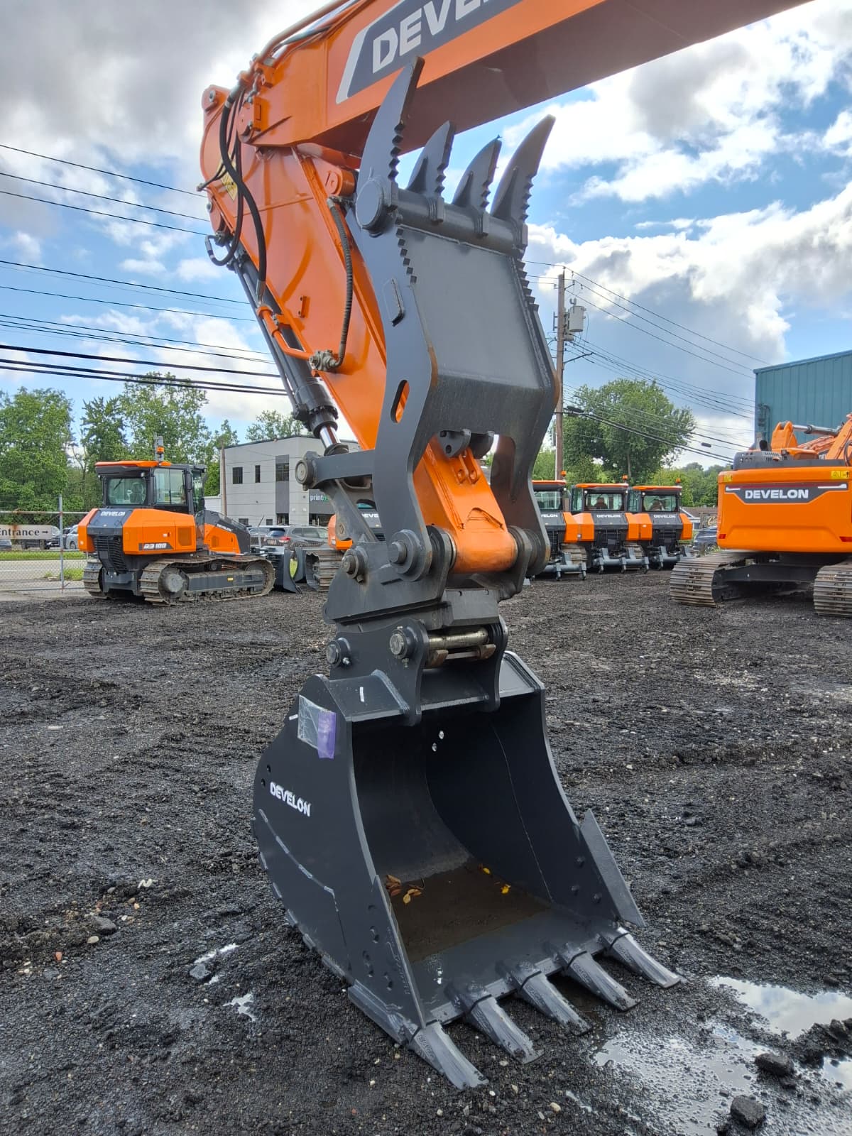 2026 Develon DX200LC-7-US20 Excavator