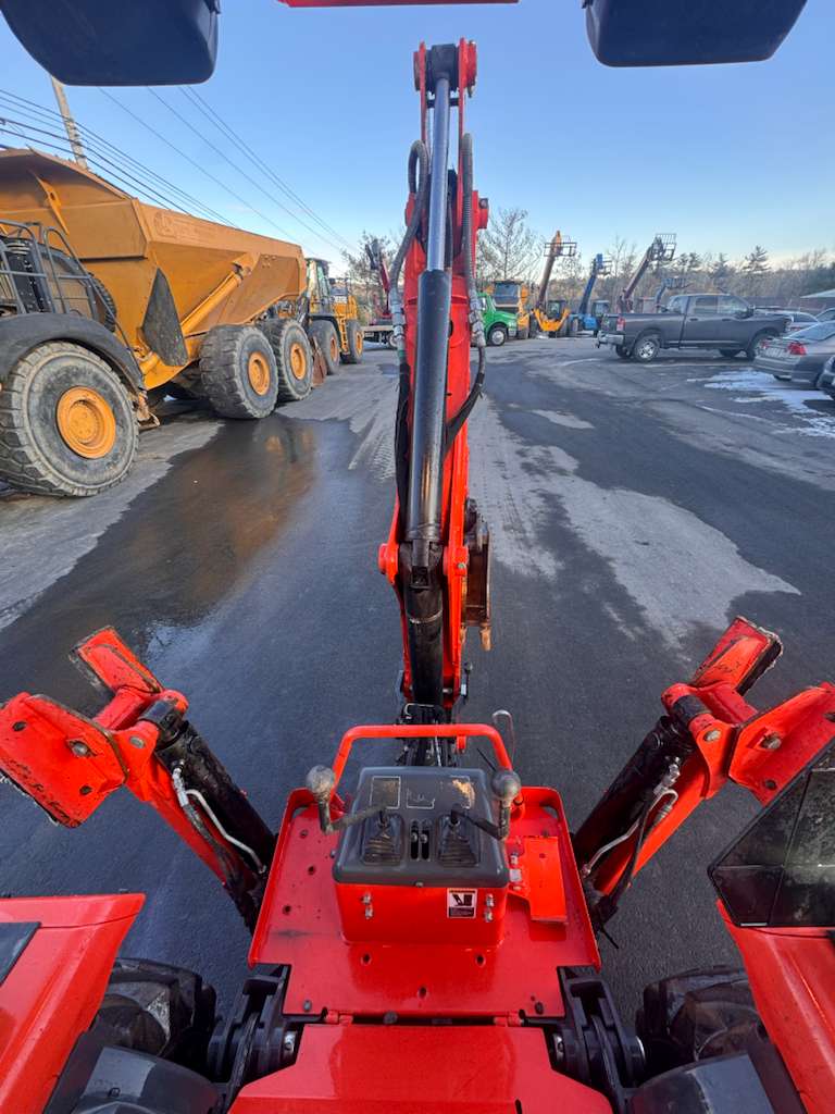 2023 Kubota L47 Loader Backhoe-Hours: 623