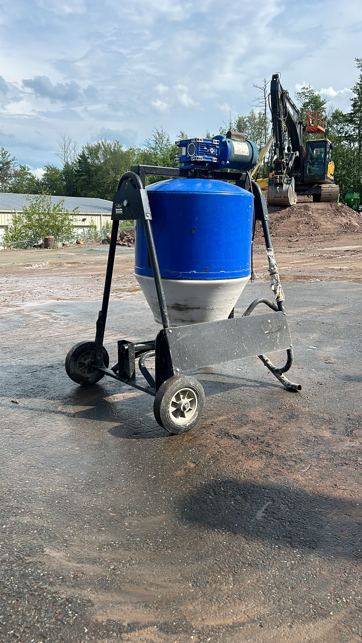 Marshalltown 300DD Utility Mixer-Towable