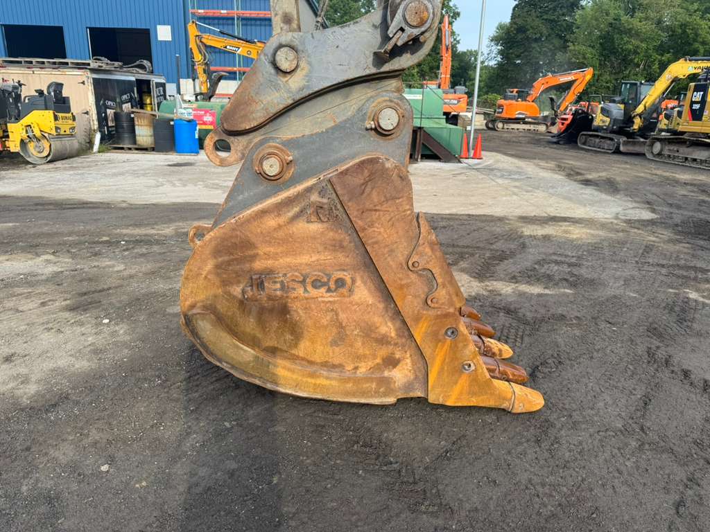 2019 John Deere 350G Excavator