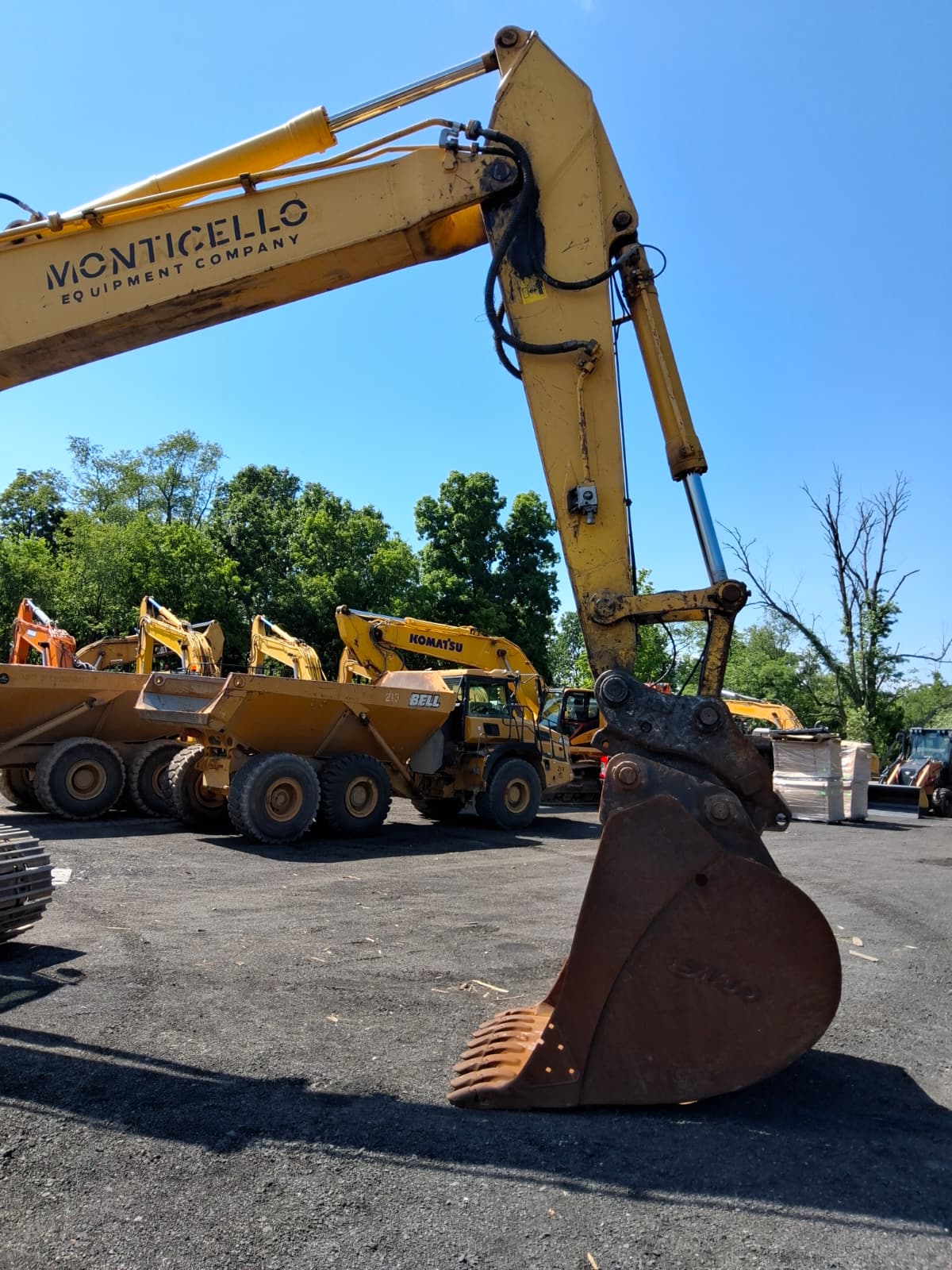 2016 Komatsu PC490LC-11 Excavator