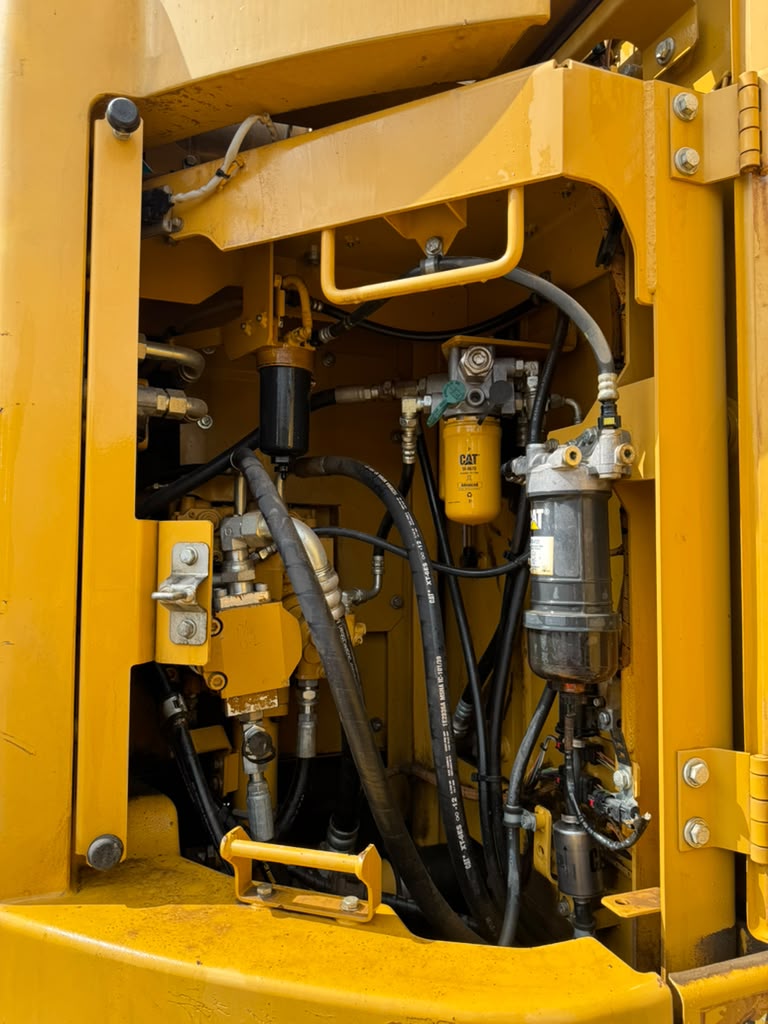 2018 CAT 325F LCR Excavator