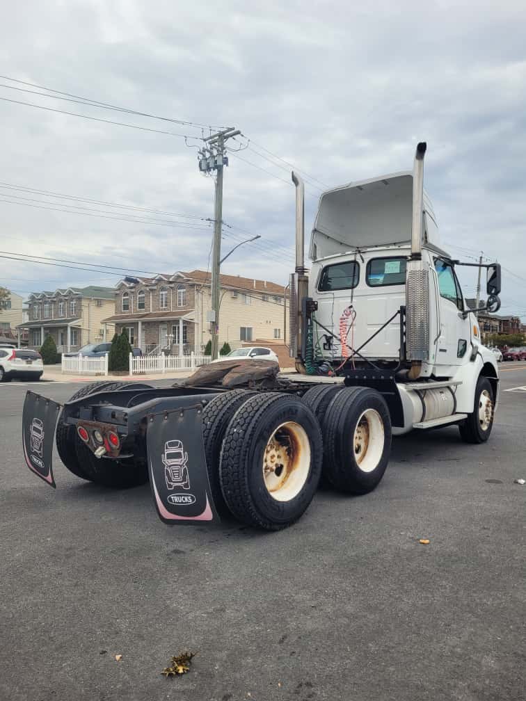 2002 Sterling A9500 Semi-Truck Tractor