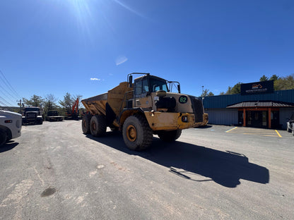 2004 John Deere 350D Dump Truck