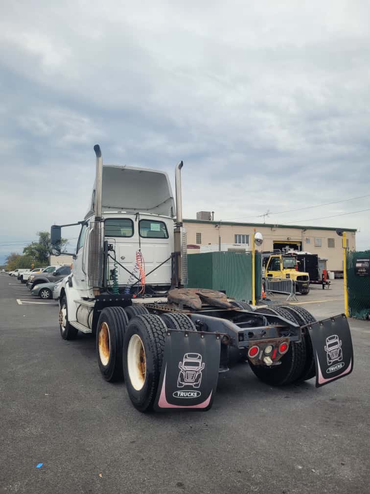 2002 Sterling A9500 Semi-Truck Tractor