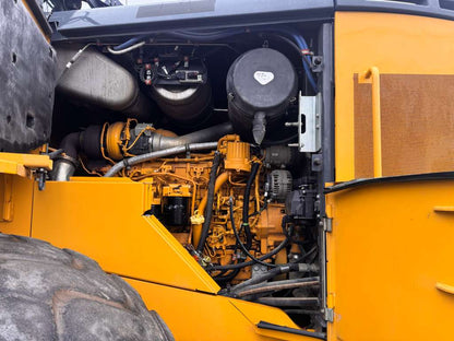 2017 John Deere 744K-II Wheel Loader