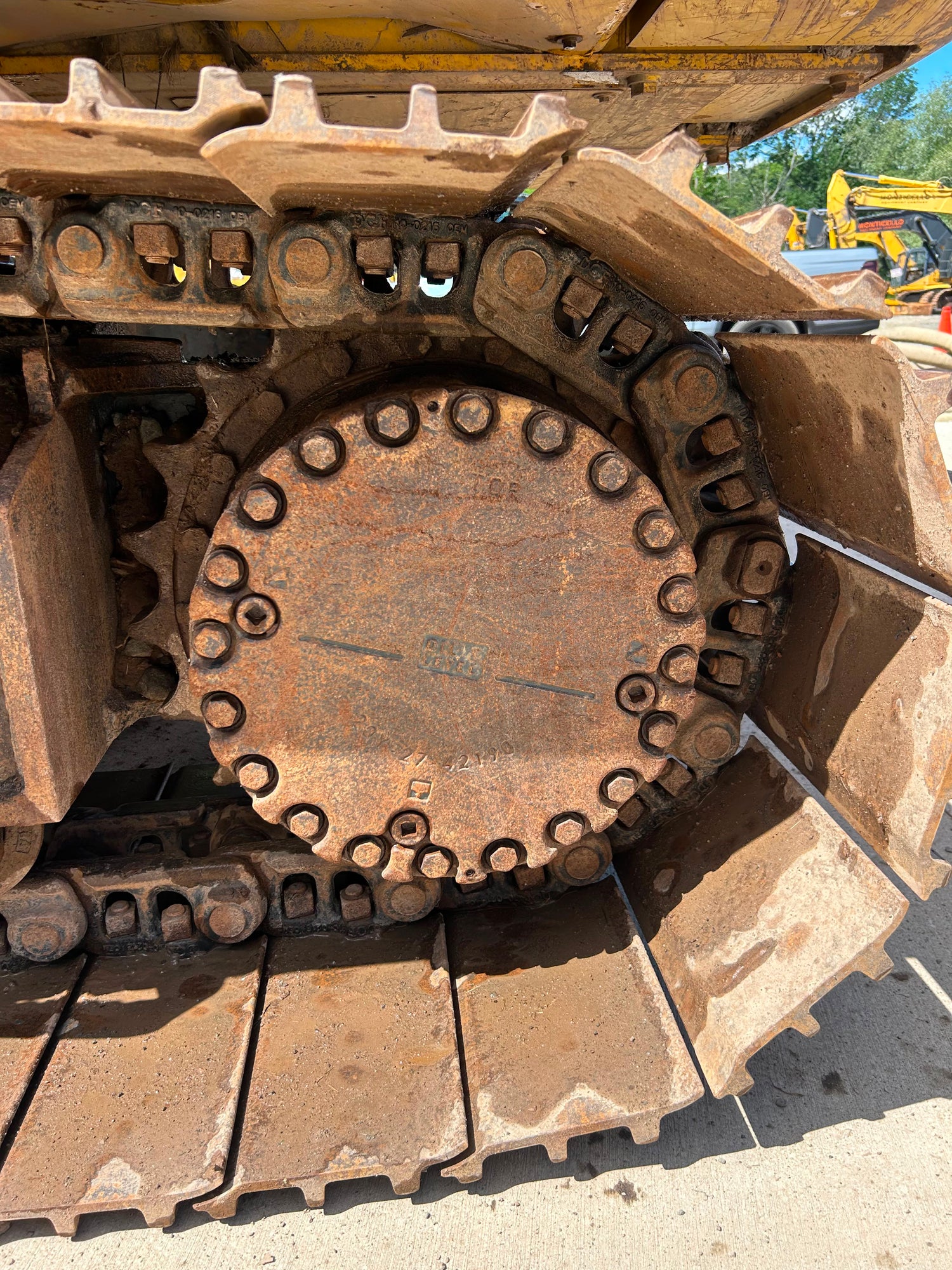 2016 Komatsu PC240LC-11