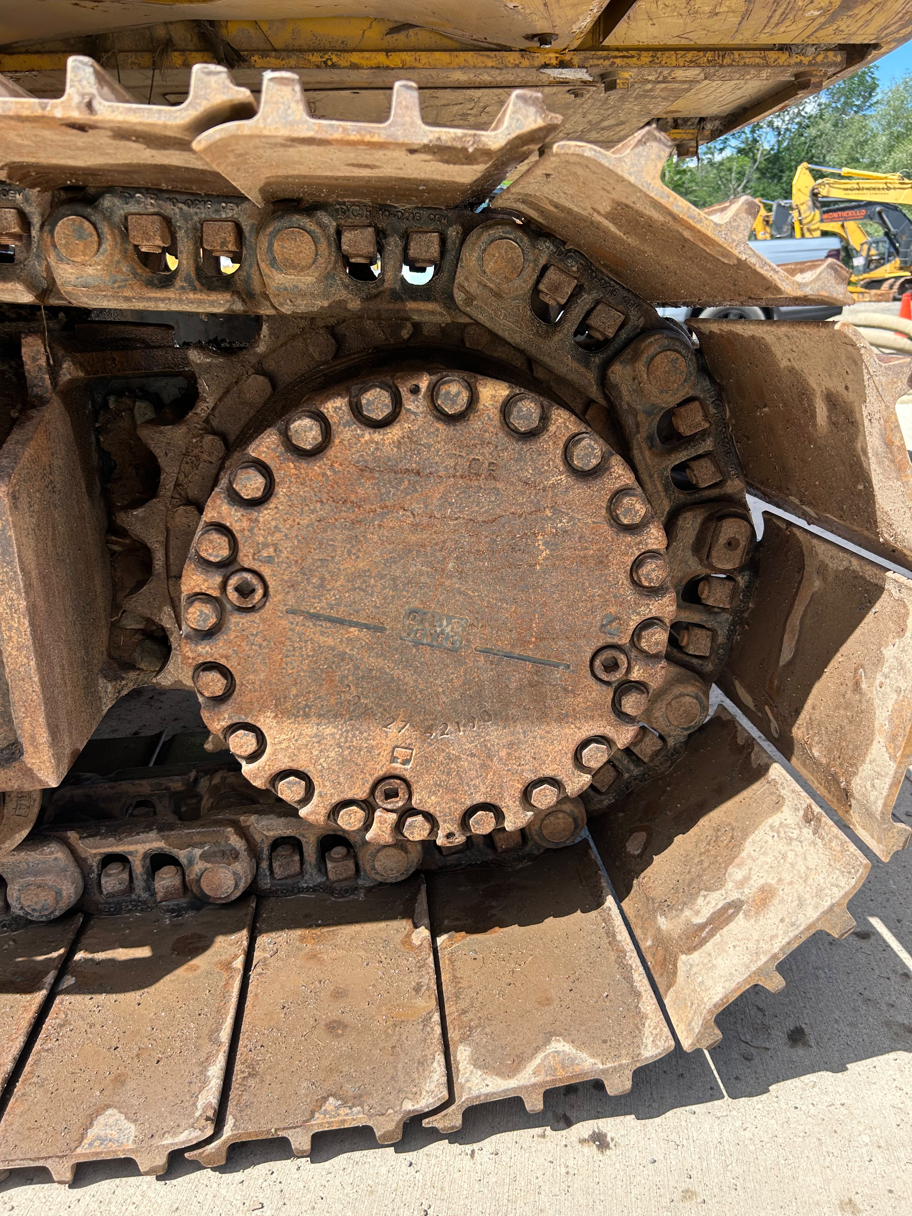 2016 Komatsu PC240LC-11