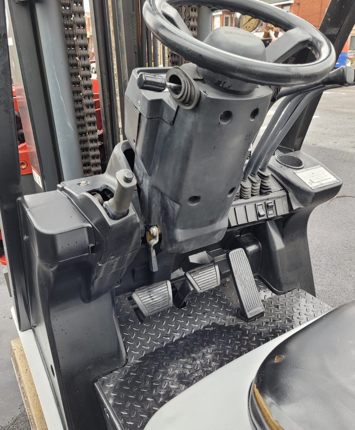 Nissan MCU1F2A30LV Forklift w/Tygard Claw TC500 Rotating Clamp Attachment