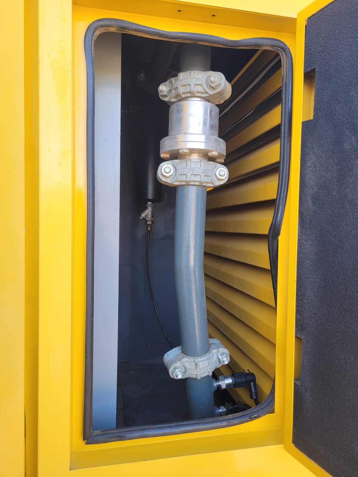 2017 Atlas Copco XRVS1550 CD7 Towable Air Compressor