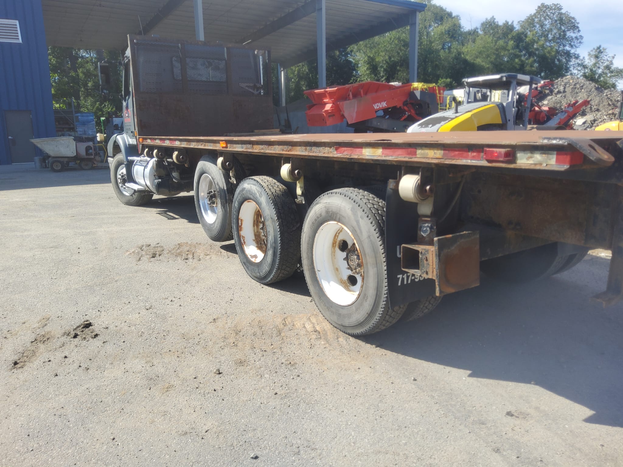 2004 Volvo VHD Flatbed with Princeton PB50 Truck Mounted Forklift