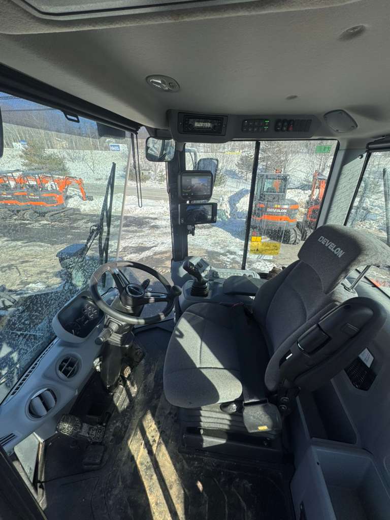 2024 Develon DL250-7 Wheel Loader