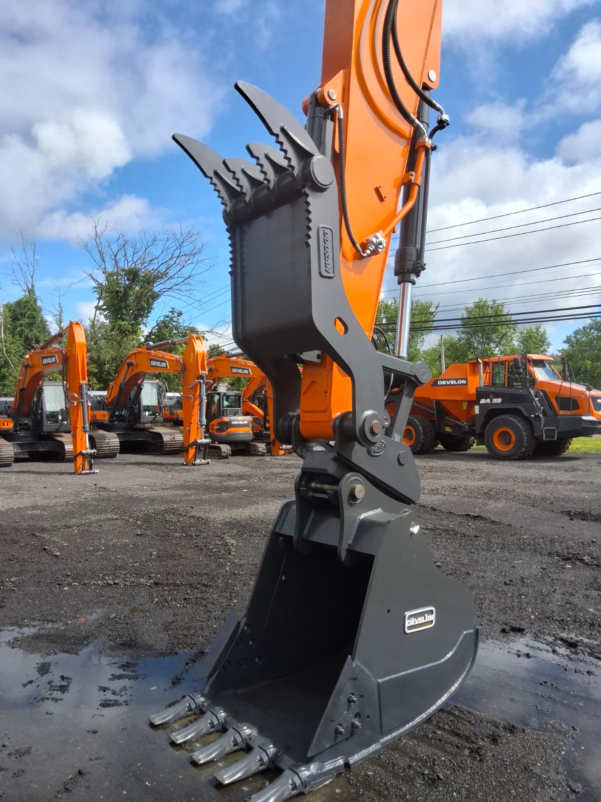 2026 Develon DX255LC-7-US30 Excavator