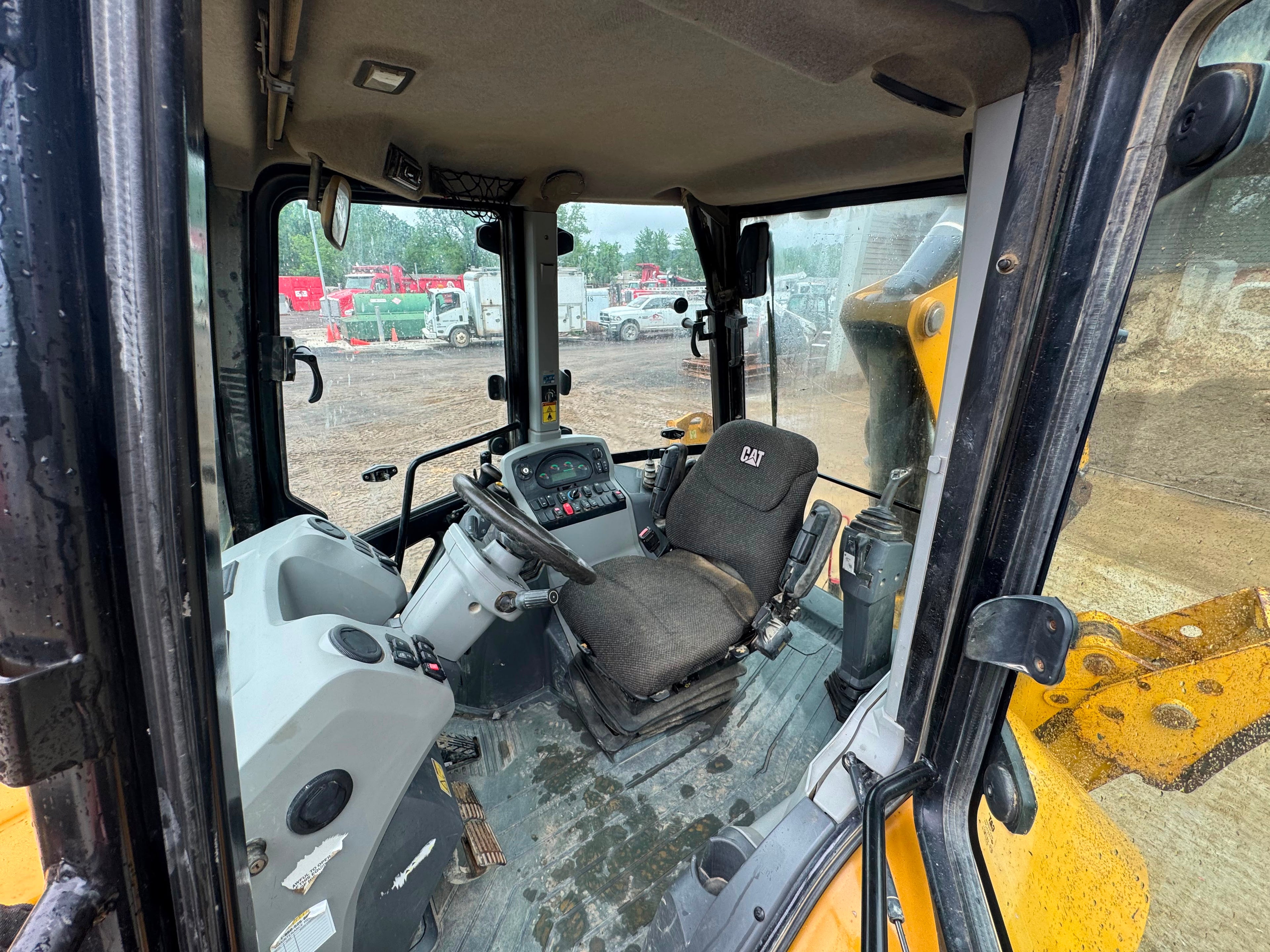 2015 CAT 420F2IT Backhoe Loader