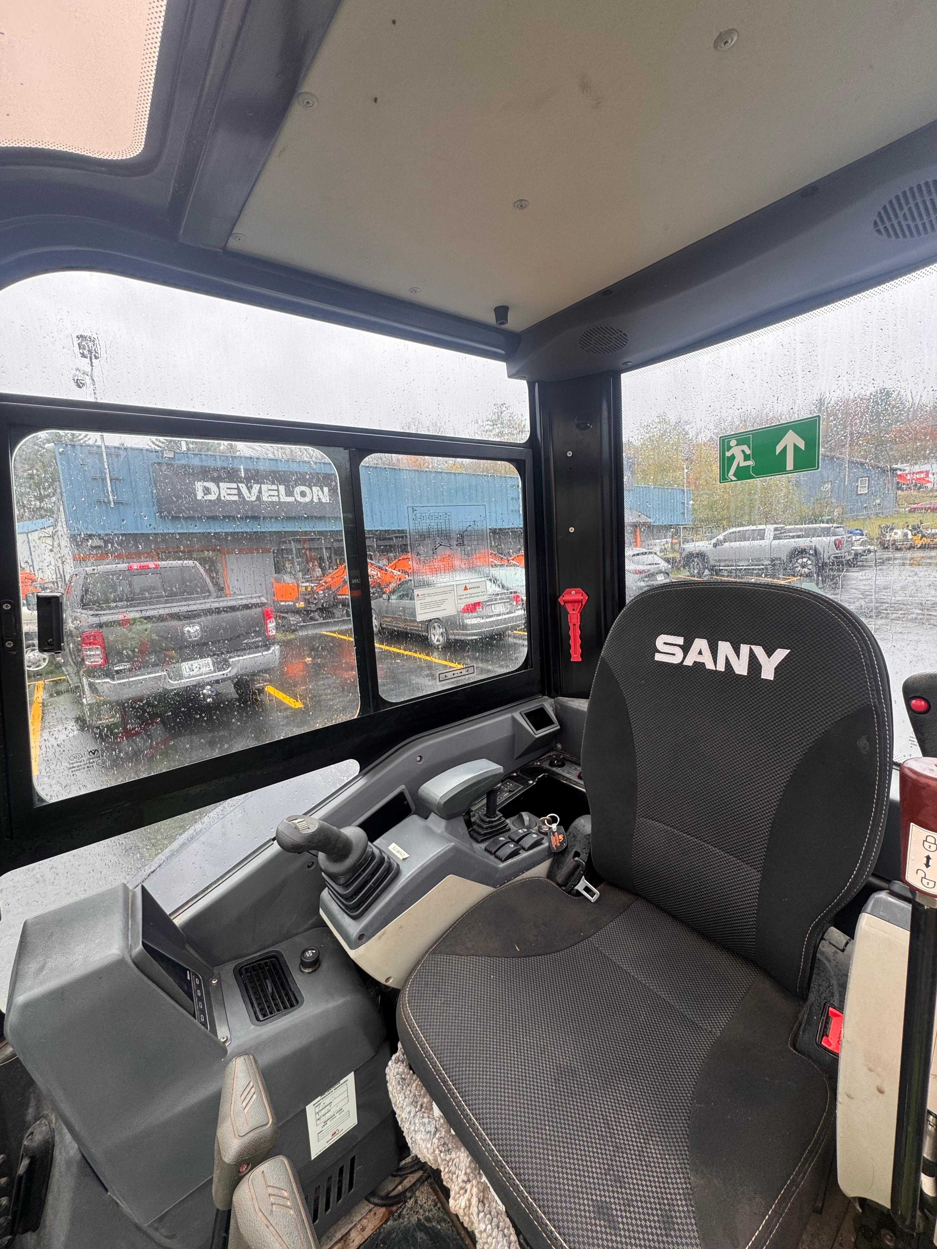 2023 Sany SY35U Mini Excavator-Hours: 371
