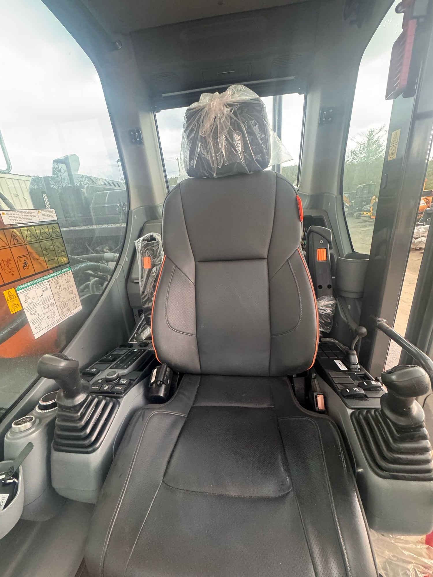 2025 Develon DX225LC-7 Excavator