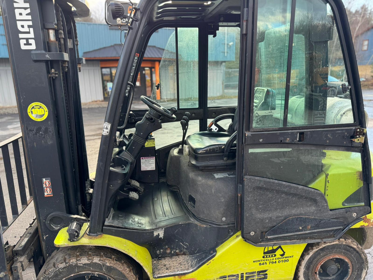 2020 Clark S30L Pneumatic Forklift