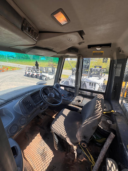 2004 John Deere 350D Dump Truck